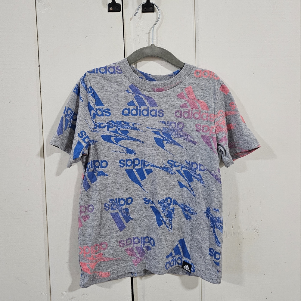 Adidas Boys all over logo tshirt size 4